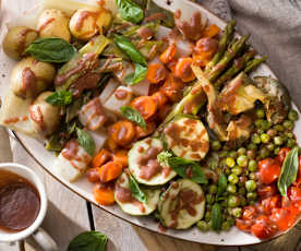 Panaché de verduras de primavera con vinagreta de fresas