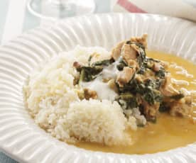 Curry de pollo con espinacas