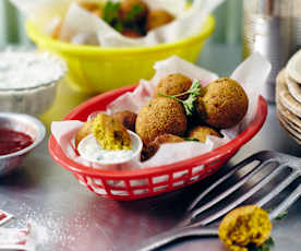 Falafel mit Gurkendip