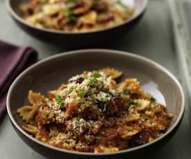 Pasta med tomat og aubergine