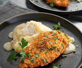 Κοτόπουλο με πουρέ πατάτας και σάλτσα gravy