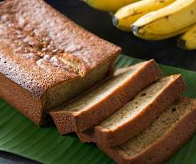 Kek Pisang Lembab (Moist Banana Cake)