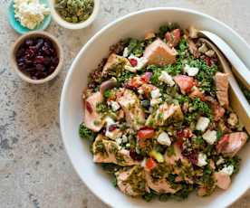 Ensalada de salmón, kale y quinoa