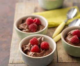 Avocado and Cashew Chocolate Mousse