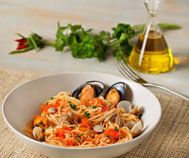 Espaguetis con mejillones y chirlas