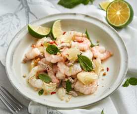 柚子色拉配猪肉和虾仁