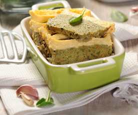 Koláč s mletým masem a zeleninou