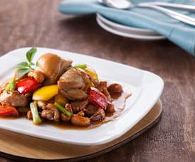 Salteado de pollo y nueces