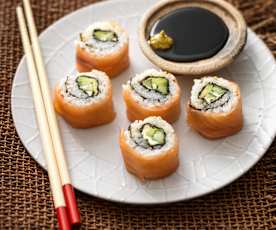 Sushi cu somon afumat