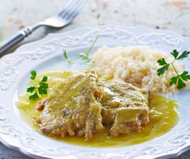 Tortitas de carne en salsa verde