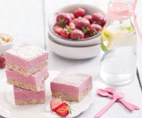 Mrożona kostka z musem truskawkowym