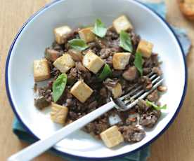 Menu veggie - Compotée d’aubergines aux câprons et au tofu grillé