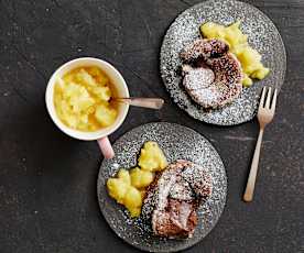 Warmes Schokoküchlein mit Ananas