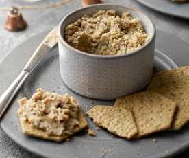 Vegansk paté med ugnsrostade palsternackor och kastanjer