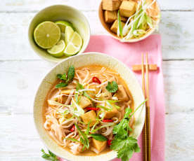 Vietnamesische Nudelsuppe