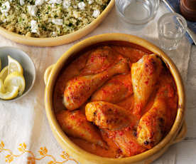 Hähnchen in Paprikasauce mit Zucchini-Feta-Couscous