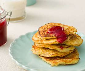 Tortitas de pan con coulis de frambuesas (sin azúcar)