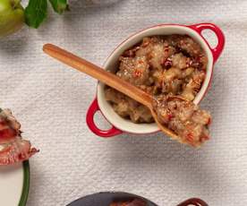 Apfel-Zwiebel-Marmelade mit Speck