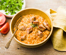 Riz à la tomate et aux saucisses