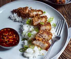 Fleisch im gerösteten Reismantel (粉蒸肉)