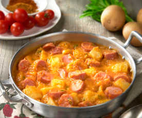 Wurstel e patate speziate