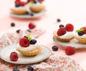 Tartaletki z mrożonym kremem cytrynowym