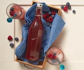 Himbeer-Heidelbeer-Shrub