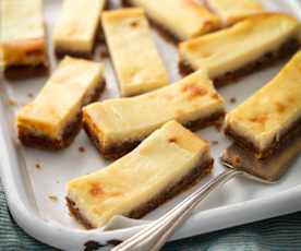 Pecan Pie Cheesecake Bars