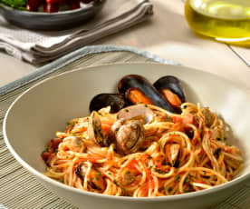 Spaghettini al sugo di cozze e vongole