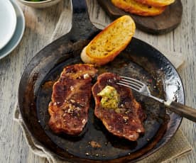 Nackensteaks mit Estragon-Senfbutter