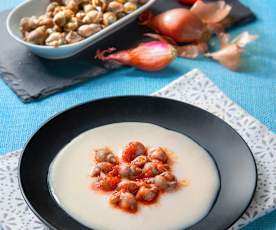 Lumachine piccanti su crema di fagioli cannellini