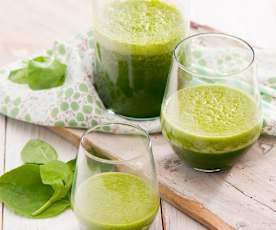 Smoothie szpinak-pomarańcza-ananas