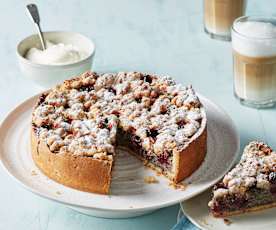 Mohn-Brombeer-Kuchen mit Streuseln