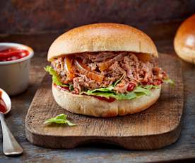 Μπέργκερ με τραβηγμένο χοιρινό (pulled pork)