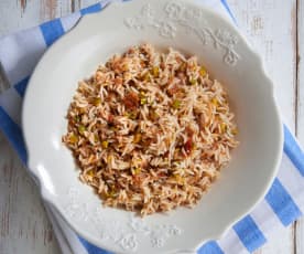 Riso basmati integrale con sgombro, pomodorini secchi e pistacchi