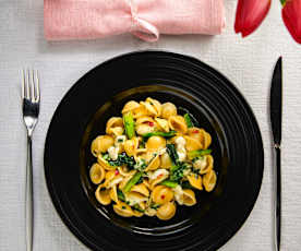 Orecchiette cicoria e mozzarella