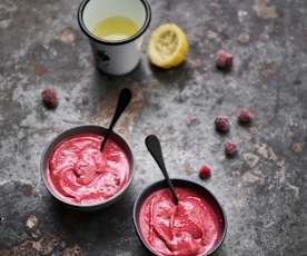 Gelado de açaí e framboesa