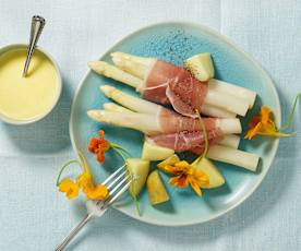 Spargel mit Schinken und Sauce Hollandaise