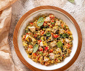 Insalata di cous cous con verdure estive e pollo