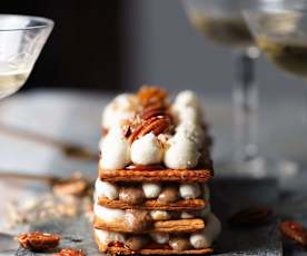 Mille-feuille cu vanilie, caramel și nuci pecan