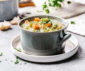 Taneli Sebze Çorbası