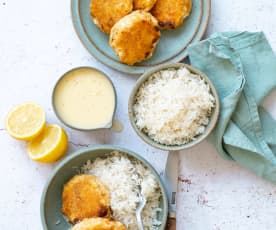 Croquettes de poisson, sauce citronnée et riz coco