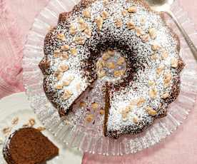 Gâteau Bundt aux carottes et aux noix