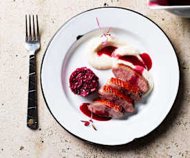 Kachní prsa s červeným zelím a celerovým pyré