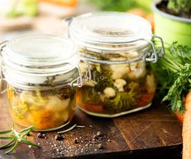 Verduras fermentadas en conserva