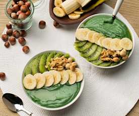 Smoothie bowl z kiwi i spiruliną