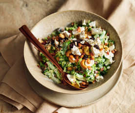 Crunchy broccoli salad with speck