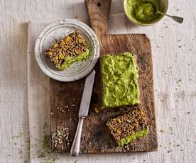 Pudim de feijão com creme de abacate