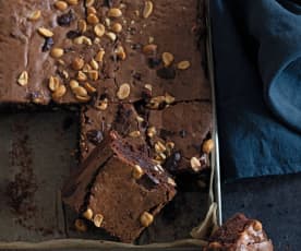 Brownie aux deux chocolats et aux cacahuètes