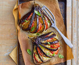 Millefeuilles d'aubergine, tomate, jambon cru et mozzarella